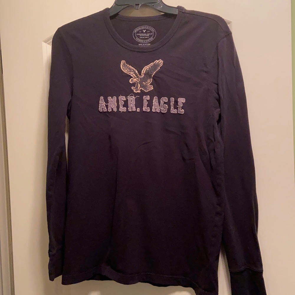 Black long sleeve T-shirt
